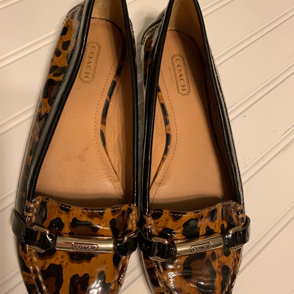 ⭐️⭐️Coach Patent Leather Cheetah Print Berdina flats⭐️⭐️ - Picture 8 of 8